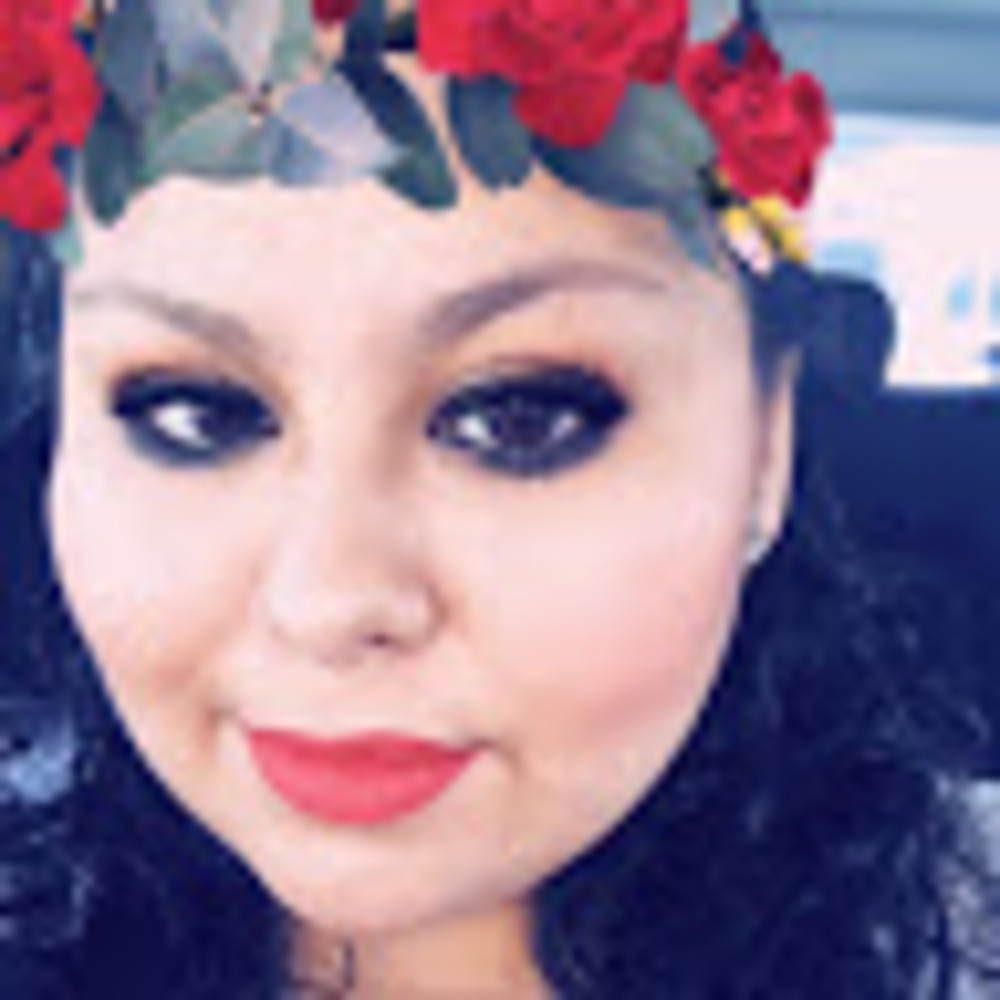 Meet your Posher, Lorena